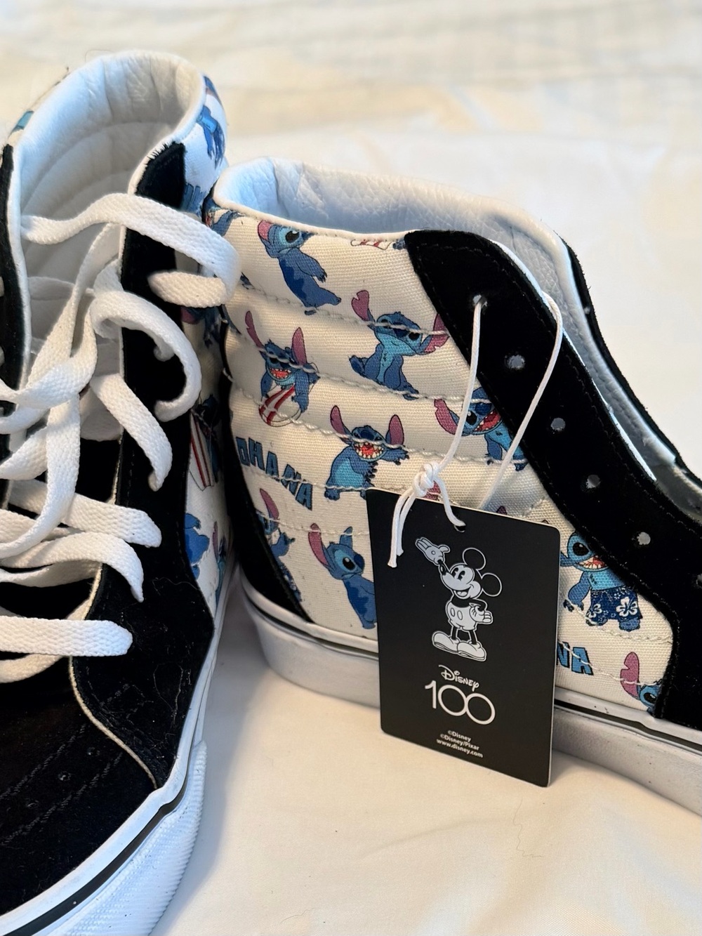 NWT Disney x Vans Lilo & Stitch High Top Sk8-Hi Sneakers Women 7 / Men 5.5